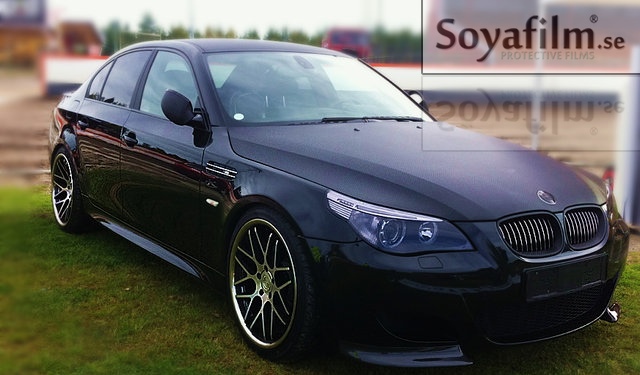 soyafilm-sponsrar-solfilm-stralkastarfilm-kolfibervinyl-nano-coating-2012-svarte-varg soyafilm-sponsrar-solfilm-stralkastarfilm-kolfibervinyl-nano-coating-2012-svarte-varg